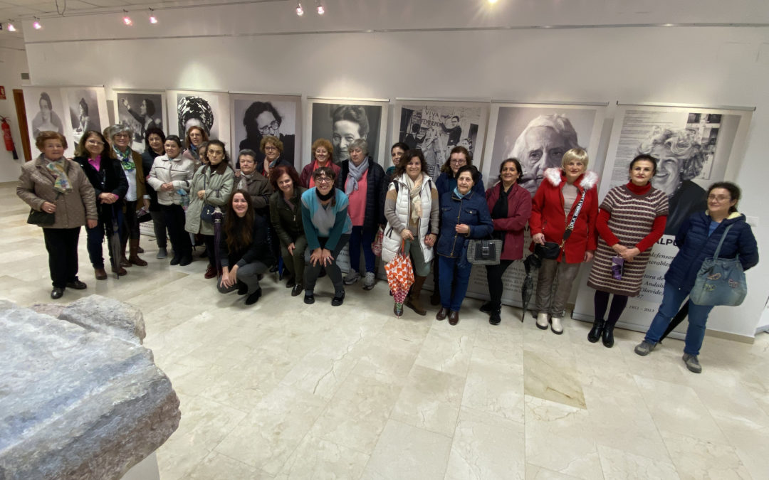 La exposición ‘Historia viva de las mujeres’ muestra el compromiso de importantes referentes del feminismo